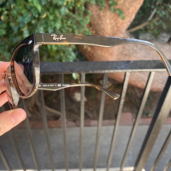 SOLD - Picture 3 of 3